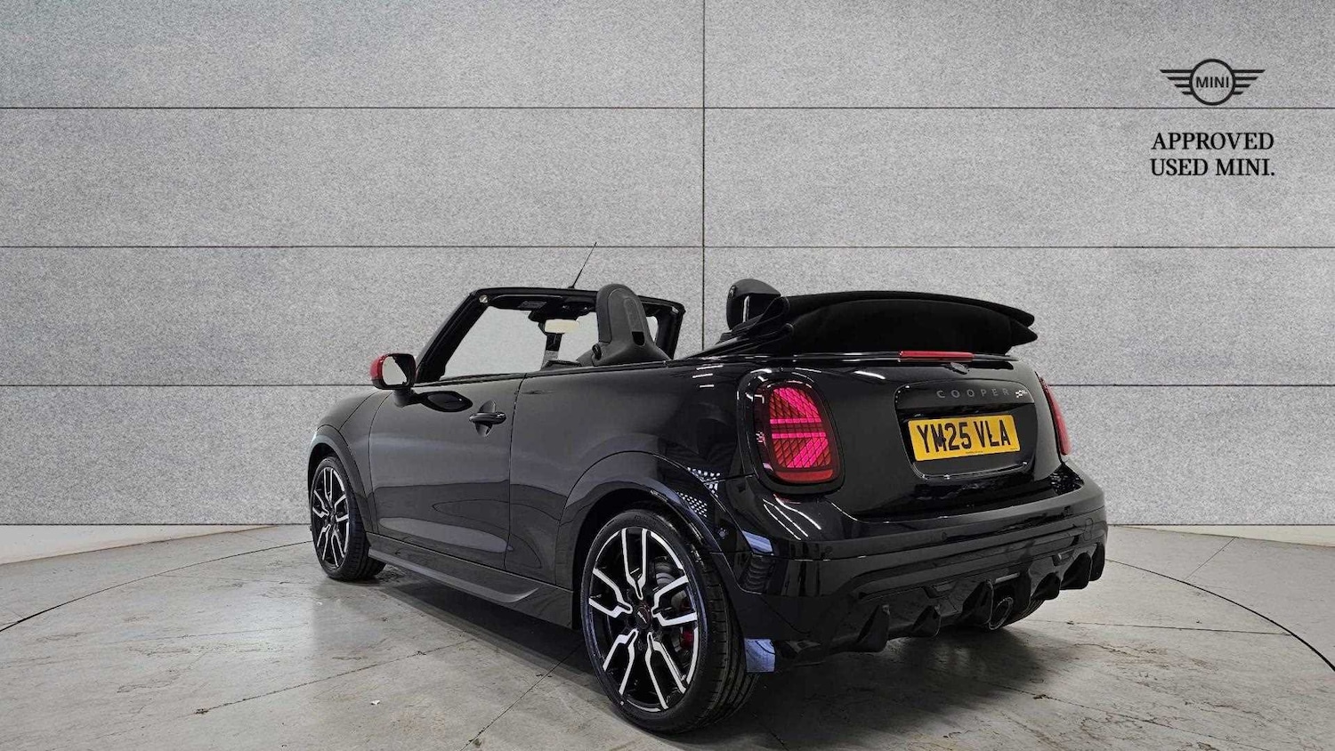 Used MINI Cooper 2025 for sale - 77147356: Photo 2