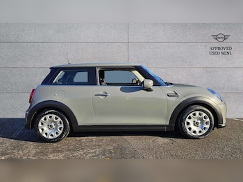 Used MINI Hatch 2022 for sale - 76842860: Photo