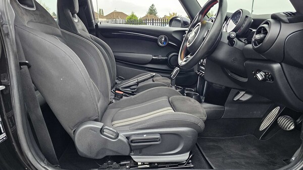 Used MINI Hatch 2020 for sale - 76262331: Photo 11