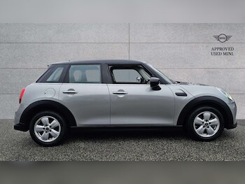 Used MINI Hatch 2023 for sale - 77316497: Photo