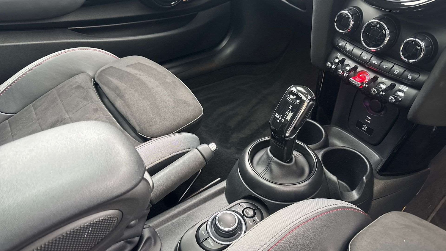 Used MINI Hatch 2023 for sale - 77628321: Photo 24