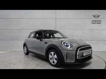 2023 - 1.5 Cooper Classic 5dr Auto [Comfort/Nav Pack]