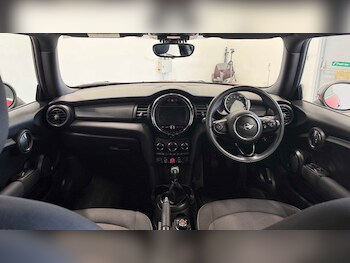 Used MINI Hatch 2018 for sale - 78119318: Photo