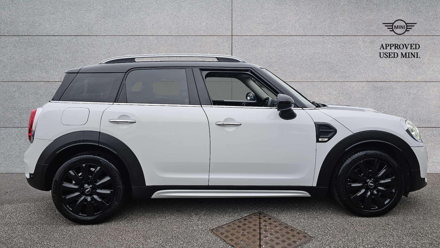 Used MINI Countryman 2017 for sale - 76475809: Photo 3