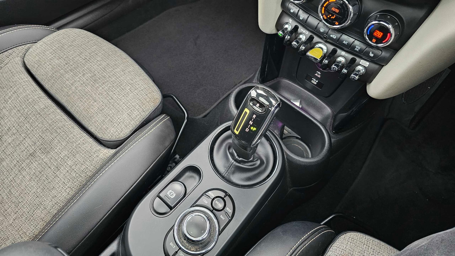 Used MINI Hatch 2021 for sale - 77294324: Photo 10