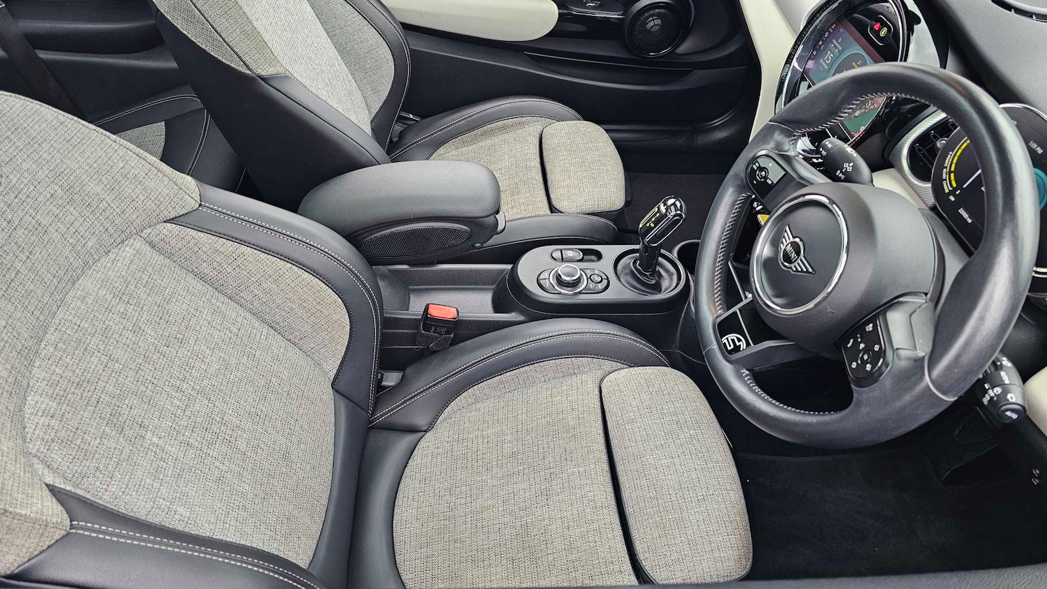 Used MINI Hatch 2021 for sale - 77294324: Photo 11