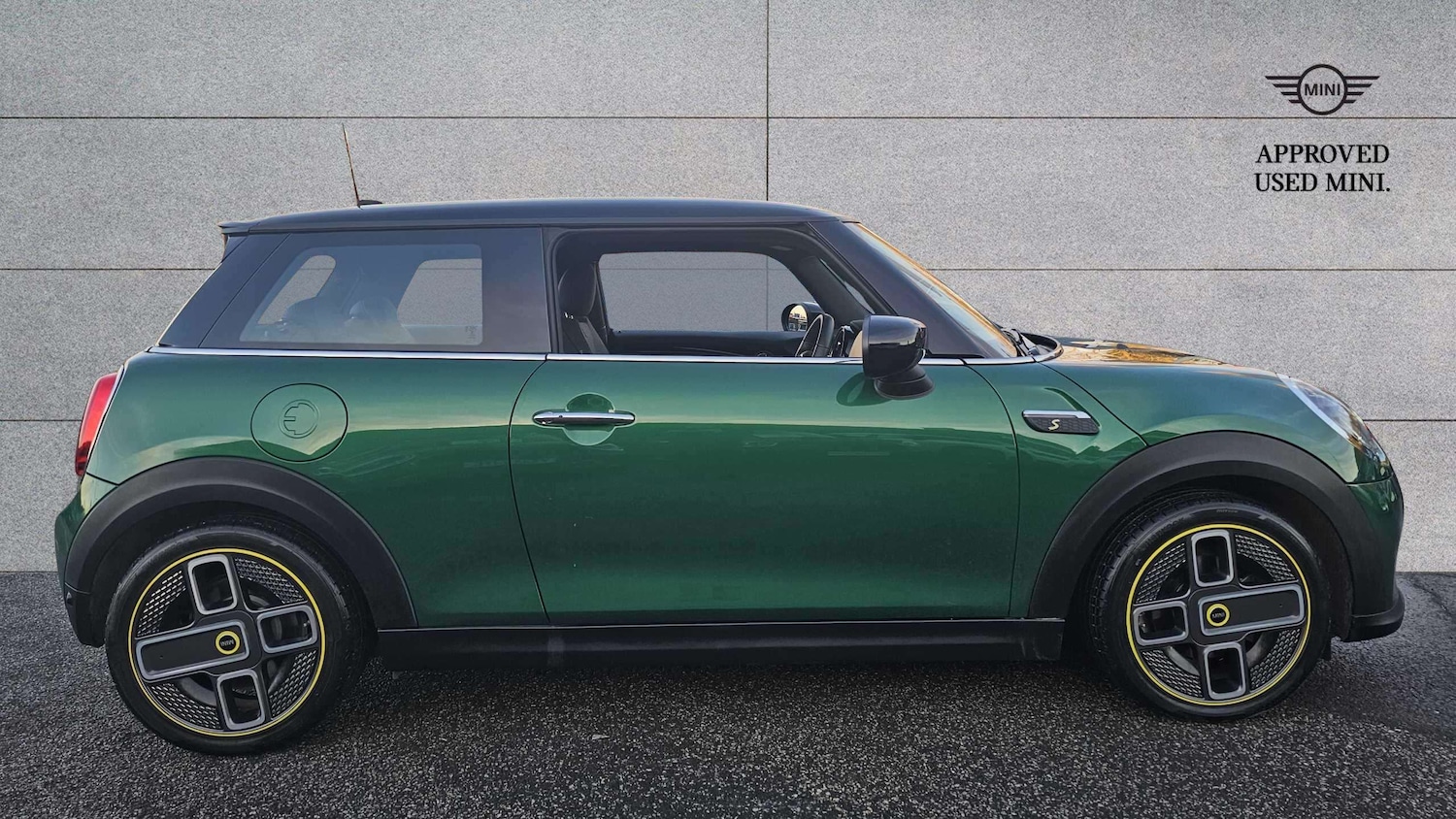 Used MINI Hatch 2022 for sale - 77134850: Photo 3