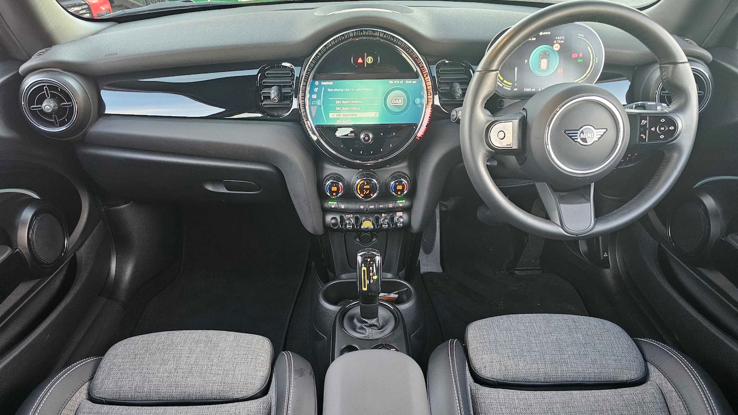 Used MINI Hatch 2022 for sale - 77134850: Photo 6