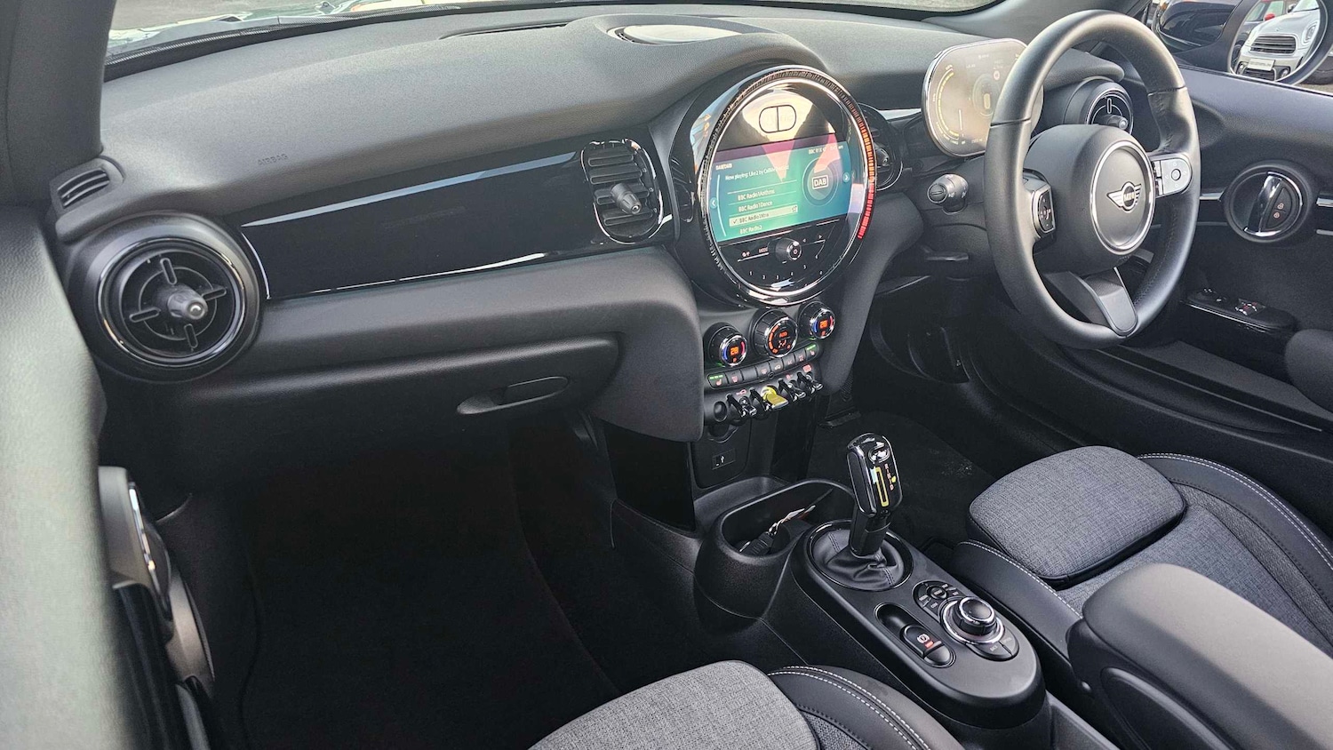 Used MINI Hatch 2022 for sale - 77134850: Photo 9