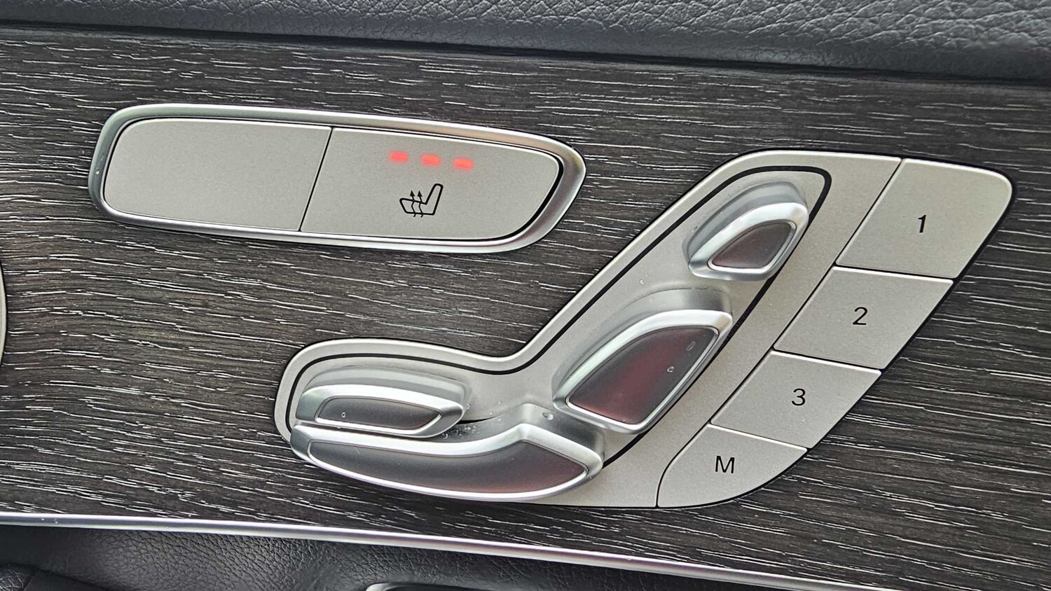 Used Mercedes-Benz GLC 2021 for sale - 77429250: Photo 20