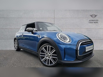 Used MINI Hatch 2023 for sale - 77401707: Photo