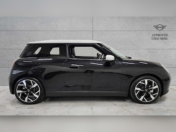 Used MINI Cooper 2025 for sale - 75216858: Photo