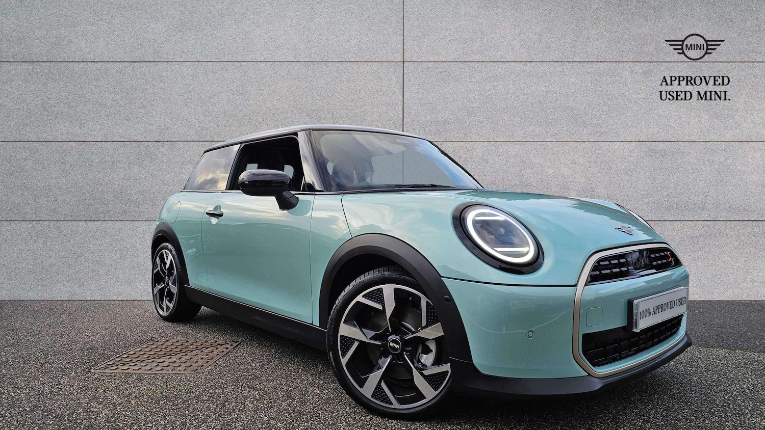 Used MINI Cooper 2025 for sale - 76576101: Photo 1