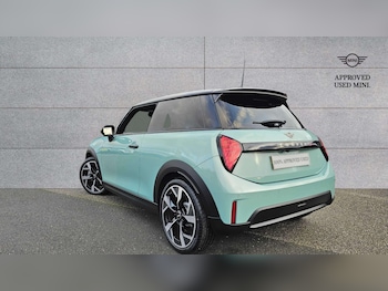 Used MINI Cooper 2025 for sale - 76576101: Photo