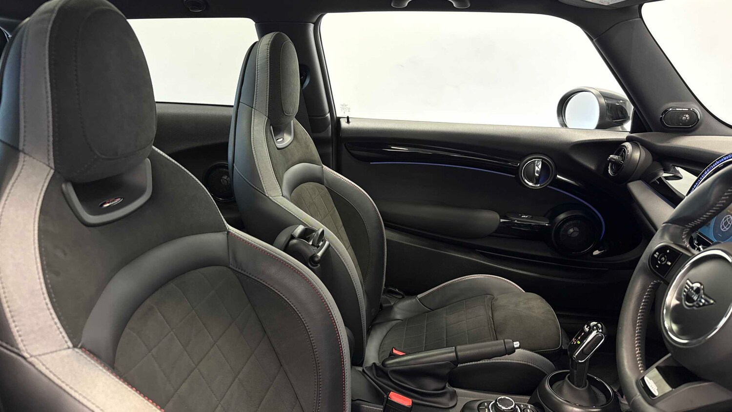 Used MINI Hatch 2024 for sale - 77842346: Photo 10