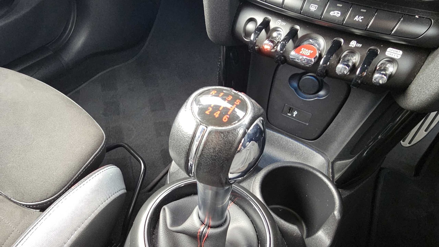 Used MINI Hatch 2020 for sale - 76648810: Photo 24