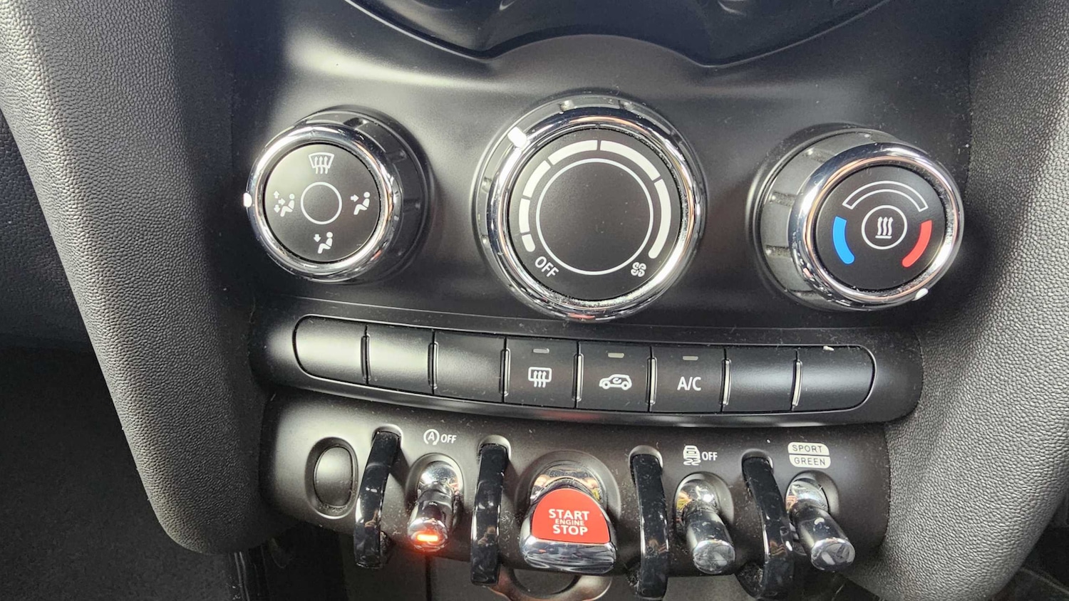 Used MINI Hatch 2020 for sale - 76648810: Photo 27