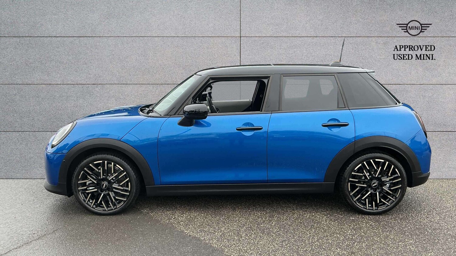 Used MINI Cooper 2025 for sale - 77414729: Photo 3