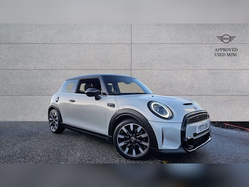Used MINI Hatch 2021 for sale - 76842877: Photo
