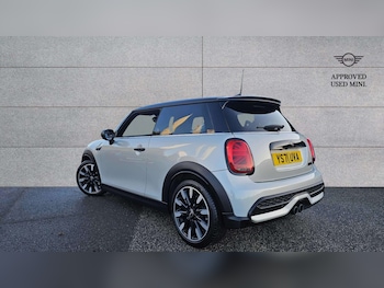 Used MINI Hatch 2021 for sale - 76842877: Photo