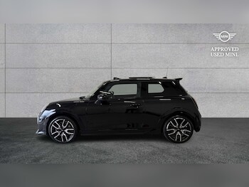 Used MINI Cooper 2024 for sale - 79134587: Photo