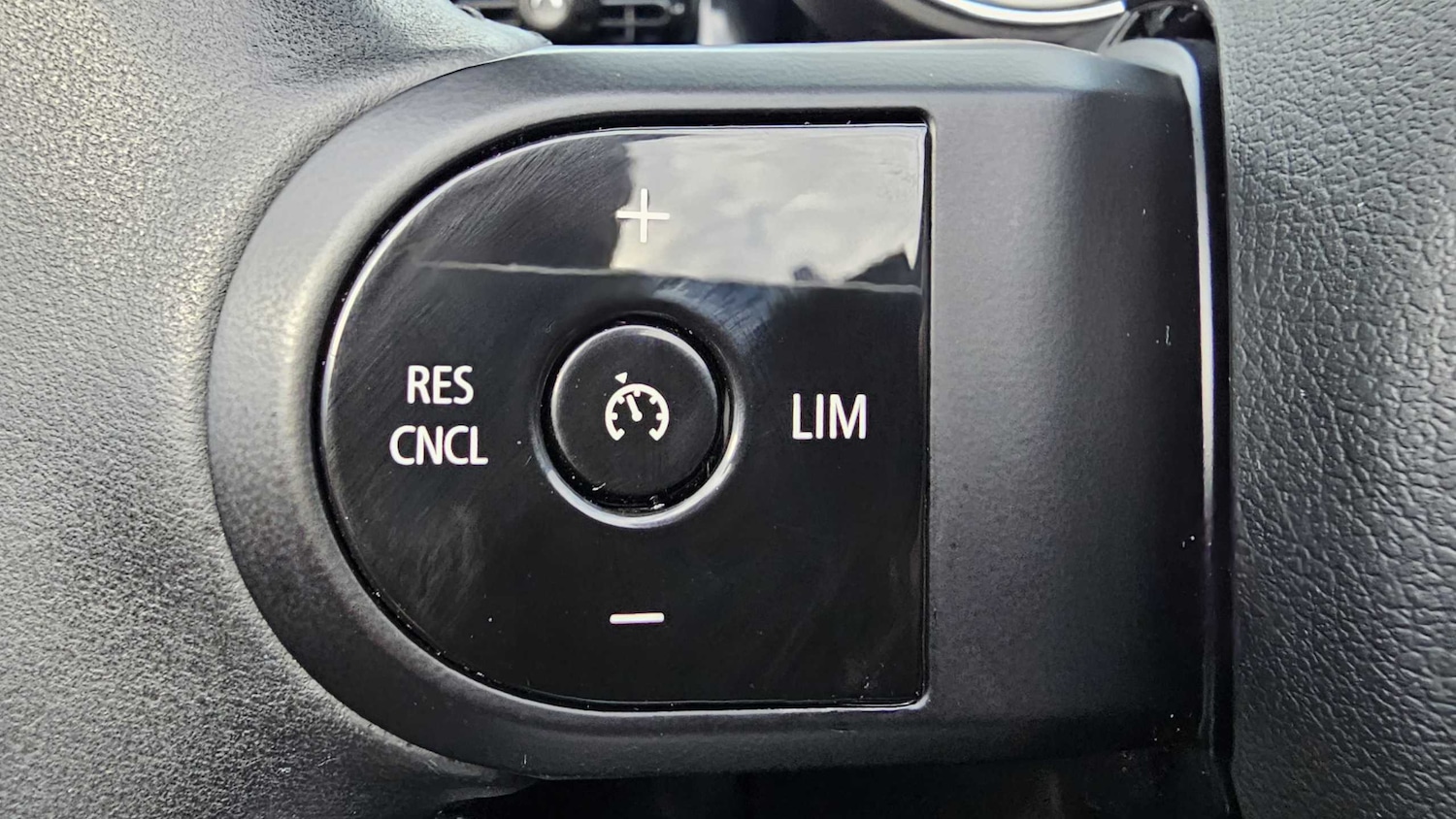 Used MINI Convertible 2022 for sale - 76169958: Photo 27