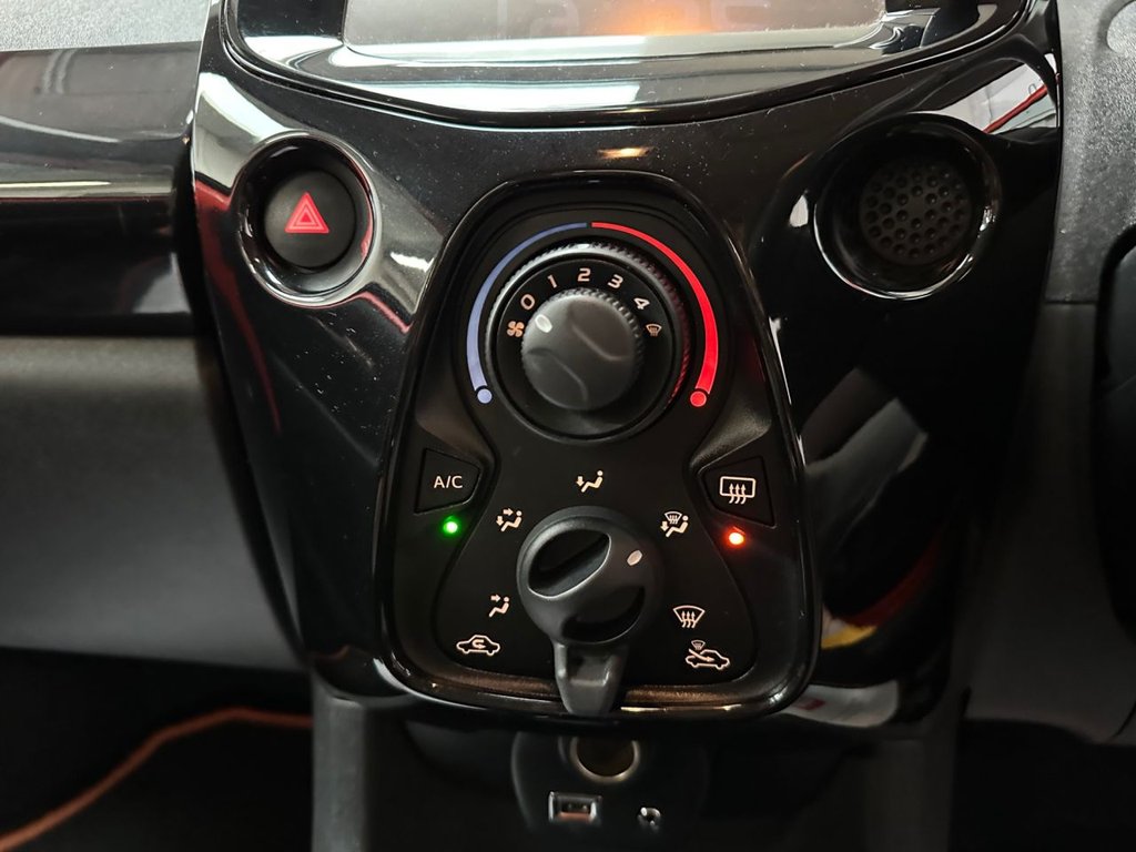 Used Toyota AYGO 2014 for sale - 76797662: Photo 25