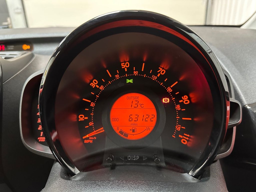 Used Toyota AYGO 2014 for sale - 76797662: Photo 30