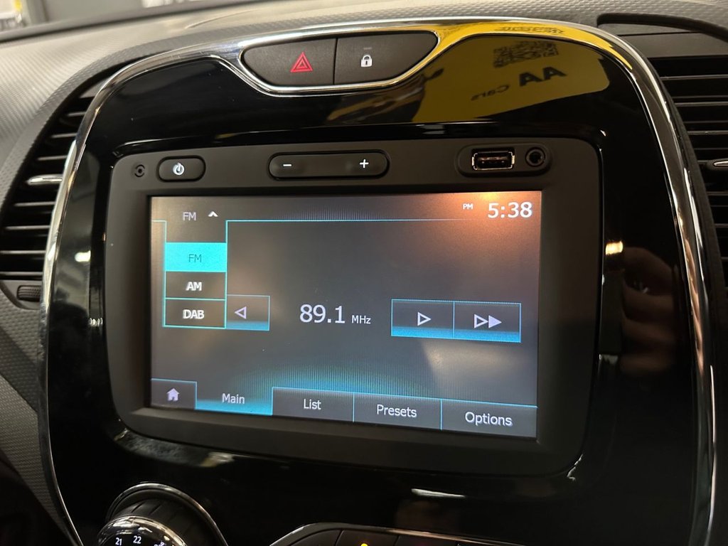 Used Renault Captur 2015 for sale - 76923371: Photo 29