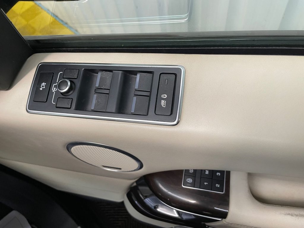 Used Land Rover Range Rover 2014 for sale - 78056224: Photo 33