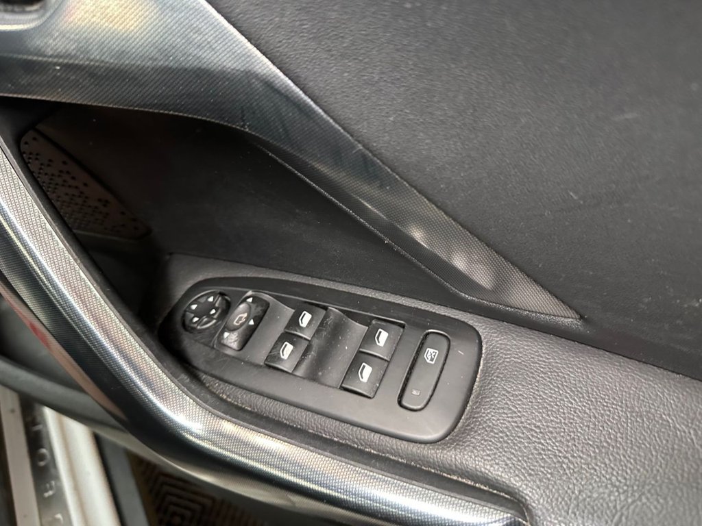 Used Peugeot 2008 2014 for sale - 78145471: Photo 25