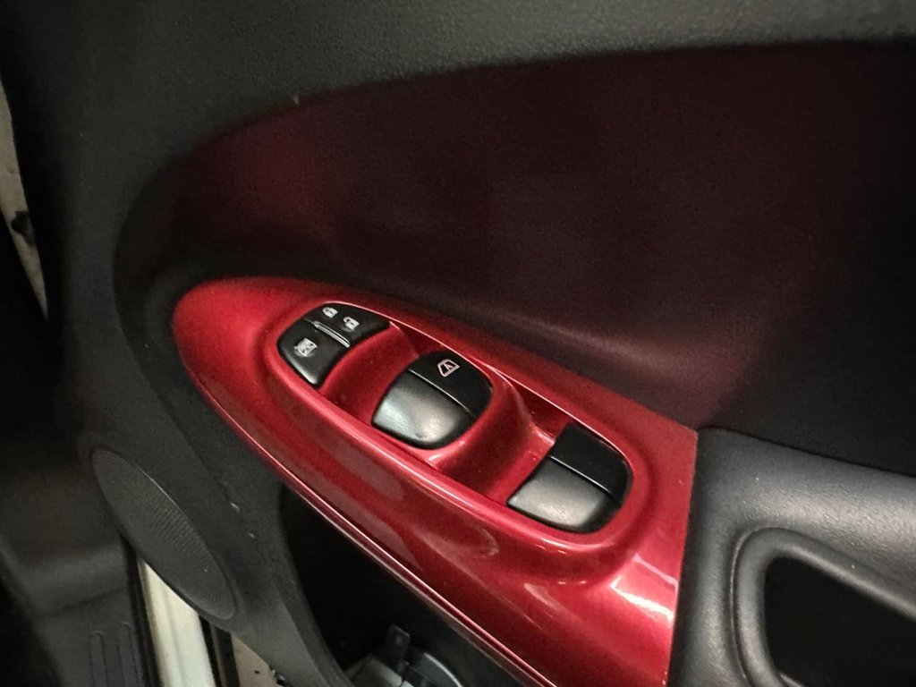 Used Nissan Juke 2014 for sale - 77110538: Photo 25