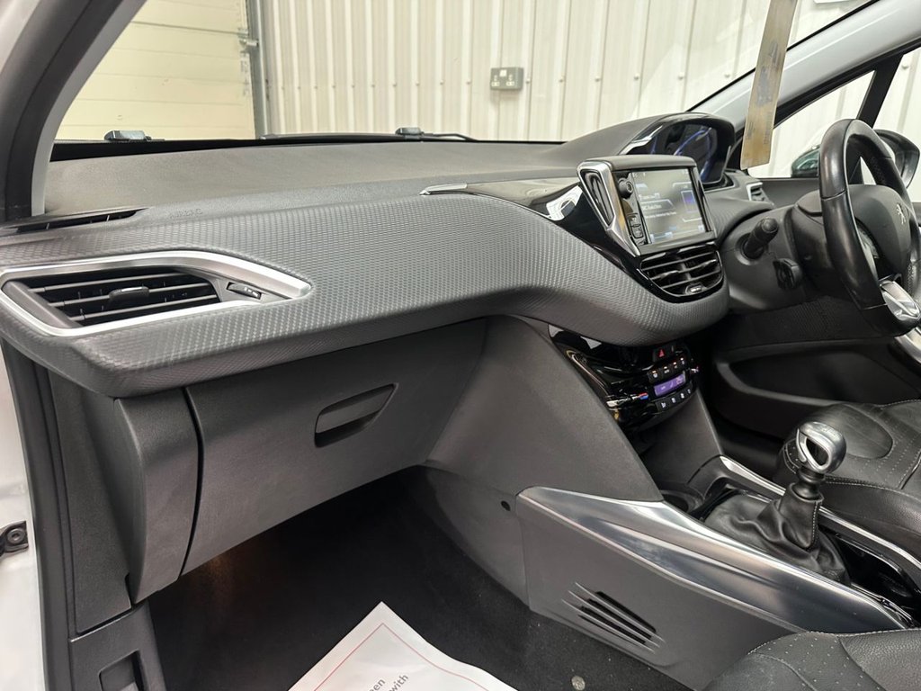 Used Peugeot 2008 2014 for sale - 76797644: Photo 37