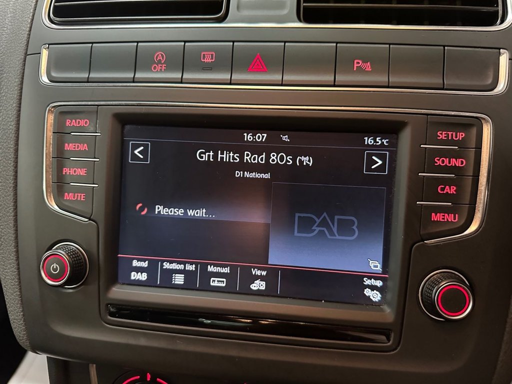 Used Volkswagen Polo 2014 for sale - 76797724: Photo 30