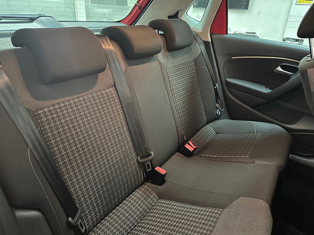 Used Volkswagen Polo 2014 for sale - 76797724: Photo 36