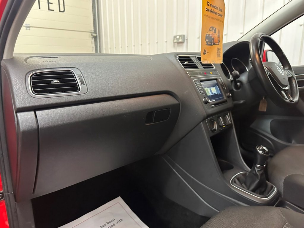 Used Volkswagen Polo 2014 for sale - 76797724: Photo 38