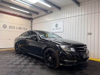 Used Mercedes-Benz C Class 2015 for sale - 77708804: Photo