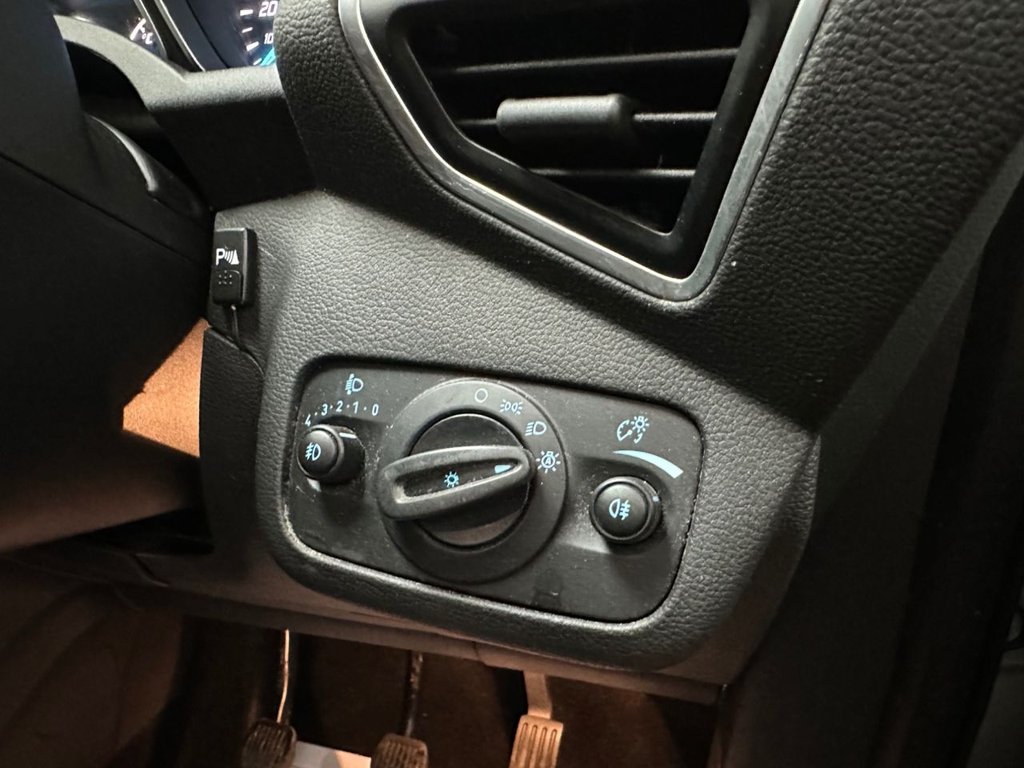 Used Ford Kuga 2013 for sale - 76797521: Photo 22