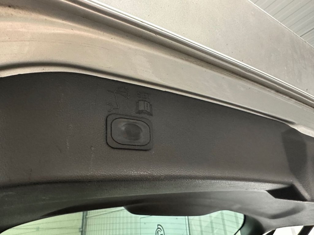 Used Ford Kuga 2013 for sale - 76797521: Photo 35