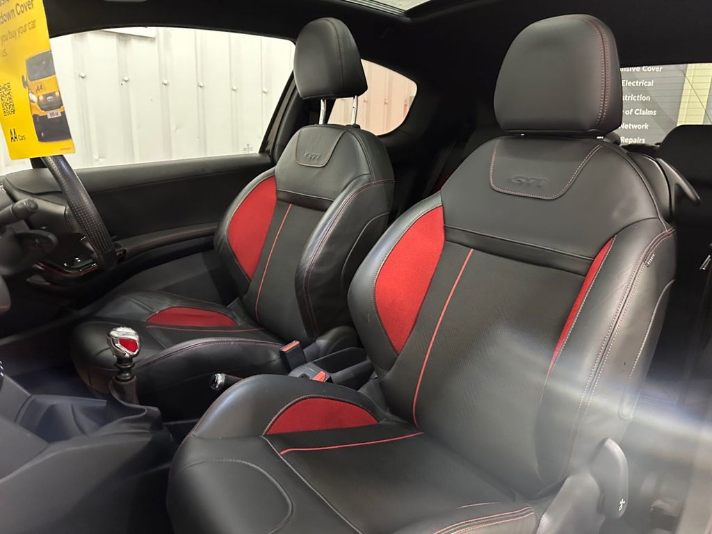 Used Peugeot 208 2017 for sale - 76867673: Photo 42