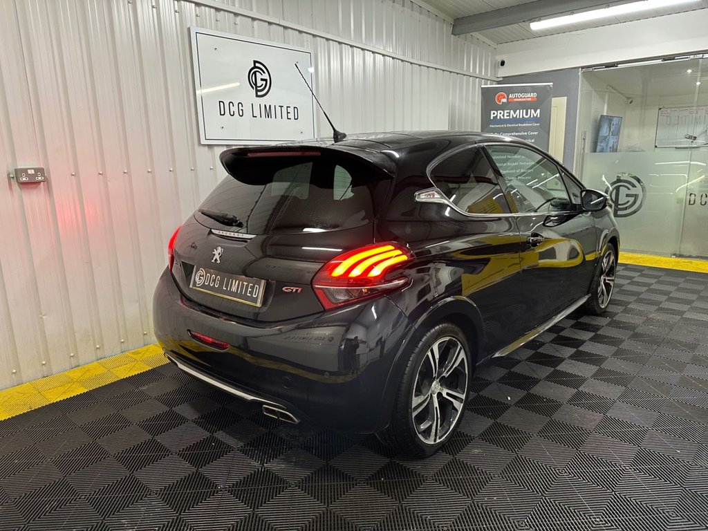 Used Peugeot 208 2017 for sale - 76867673: Photo 8