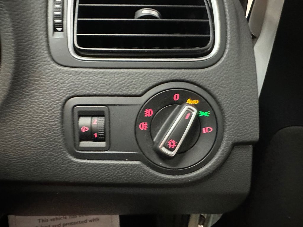 Used Volkswagen Polo 2016 for sale - 76797811: Photo 24