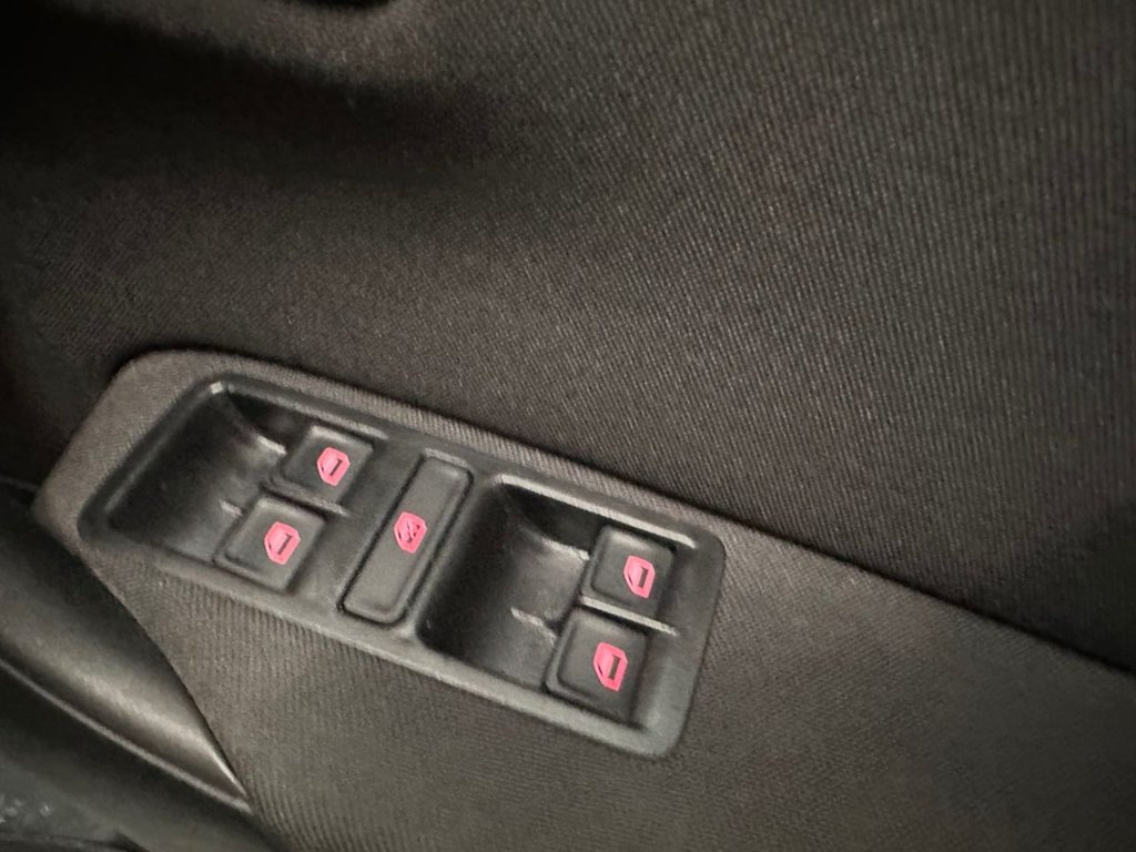 Used Volkswagen Polo 2016 for sale - 76797811: Photo 25