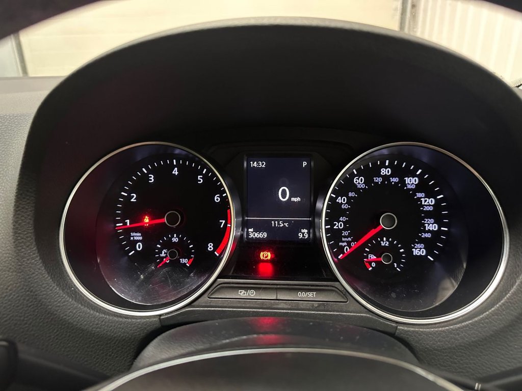 Used Volkswagen Polo 2016 for sale - 76797811: Photo 34