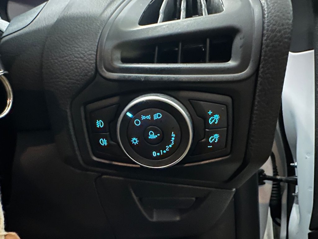 Used Ford Focus 2015 for sale - 76797799: Photo 26