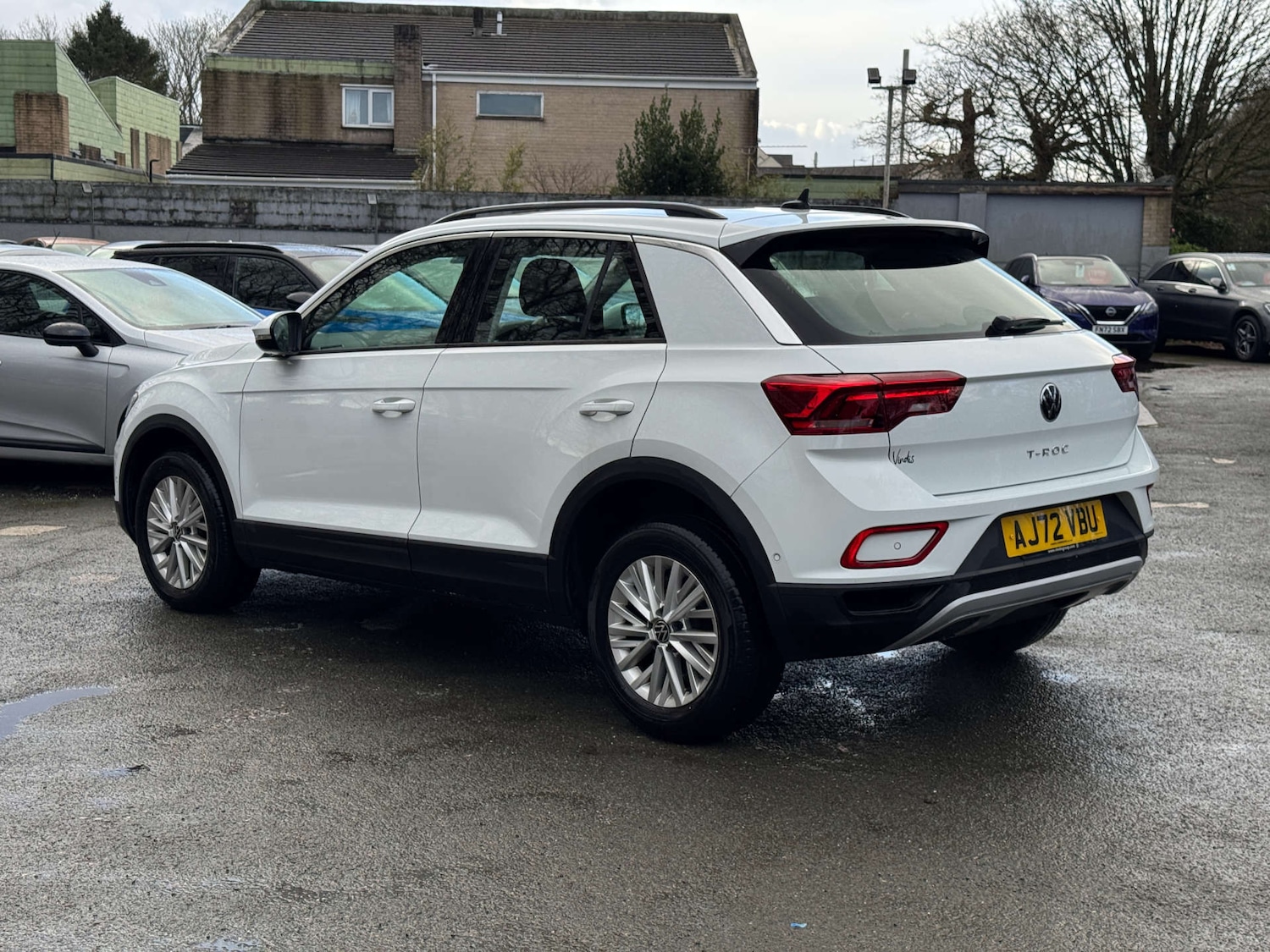 Used Volkswagen T-Roc 2023 for sale - 77578937: Photo 6