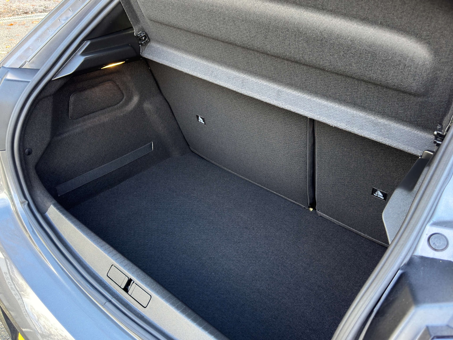 Used Peugeot 208 2023 for sale - 76536190: Photo 18