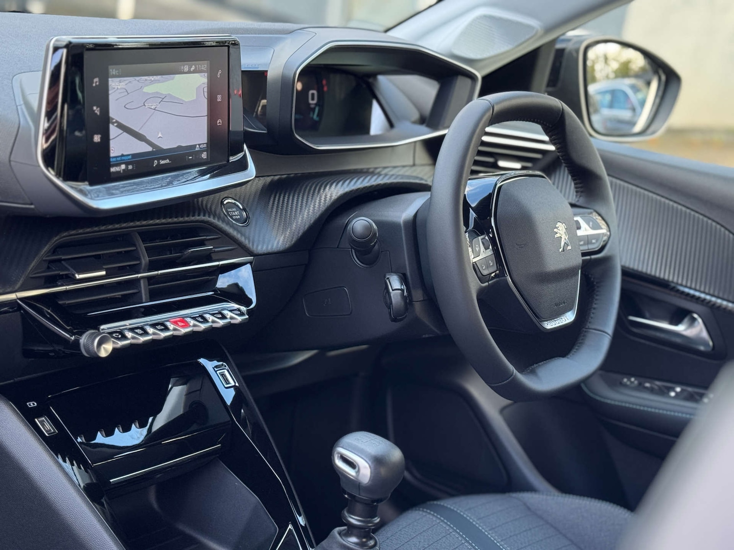 Used Peugeot 208 2023 for sale - 76536190: Photo 2