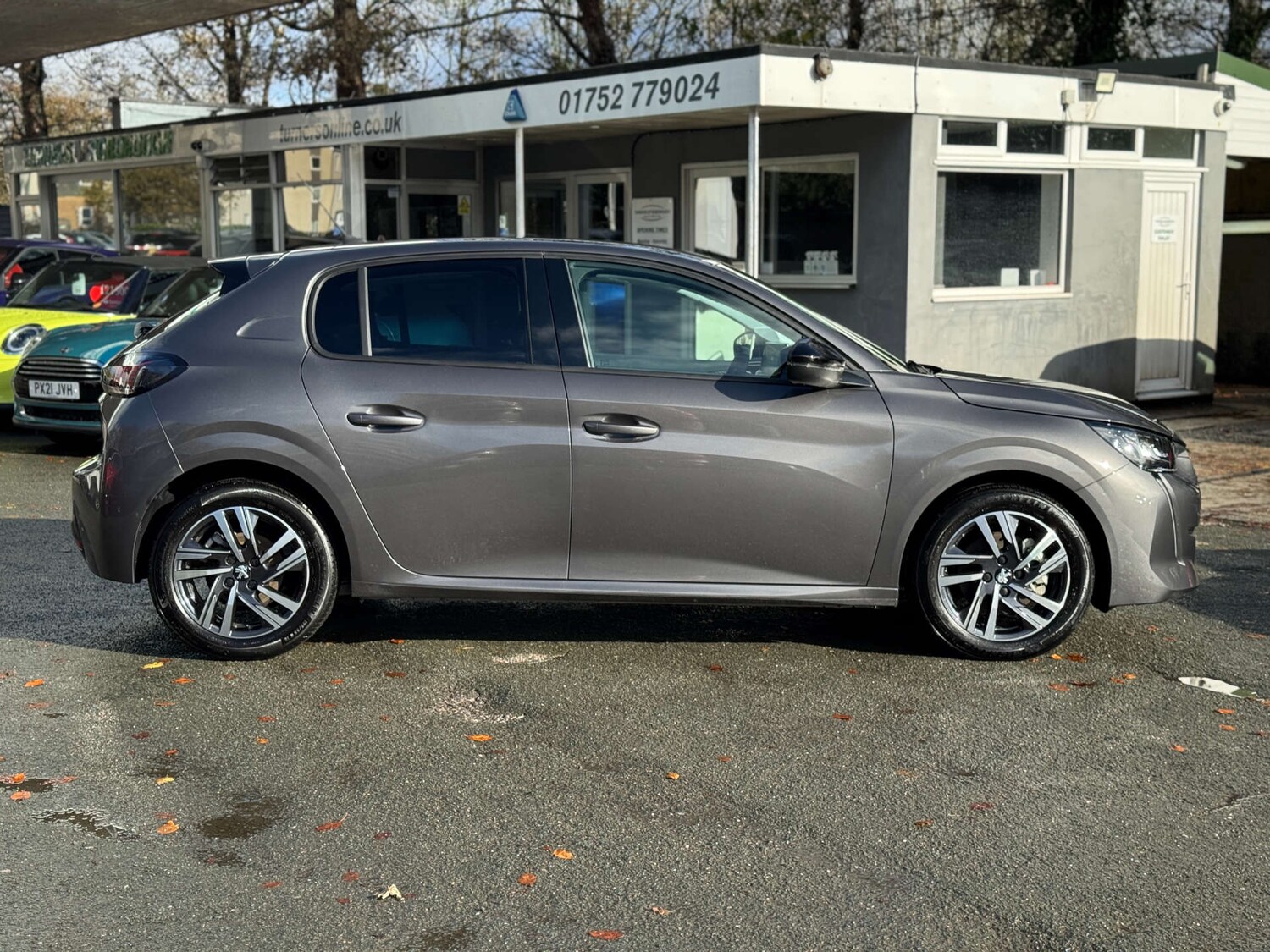 Used Peugeot 208 2023 for sale - 76536190: Photo 8