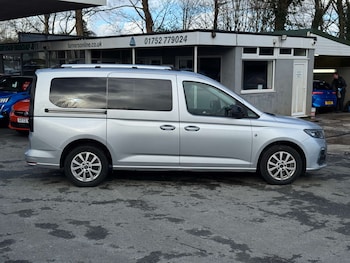 Used Ford Tourneo Connect 2023 for sale - 77900975: Photo